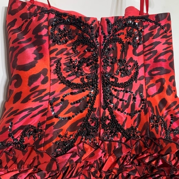 Jovani Strapless Leopard Beaded Ruffle textured cocktail Mini Dress 6 red black - Picture 7 of 8
